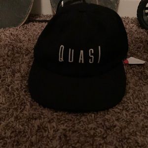 Quasi skate hat